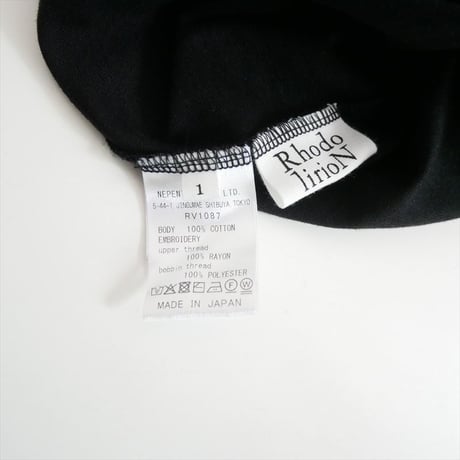 継続販売・人気完売カラー RhodolirioN Swallow Frill Basque Shirt RV1087 2606-1080