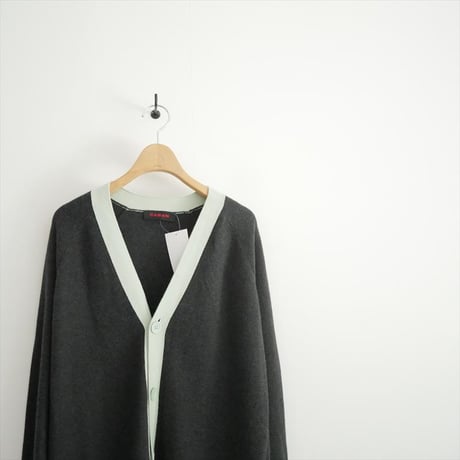継続販売品・人気完売色 CABaN / TOMORROWLAND / コットンカシミヤ バイカラーVネックカーディガン / 59023402003 2603-1179