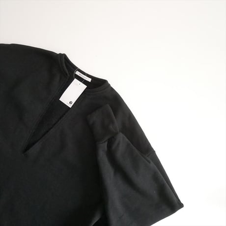継続販売品・人気完売色 / Whim Gazette スウェットVネックプルオーバー WGZ1051206A0008 / 2604-0764