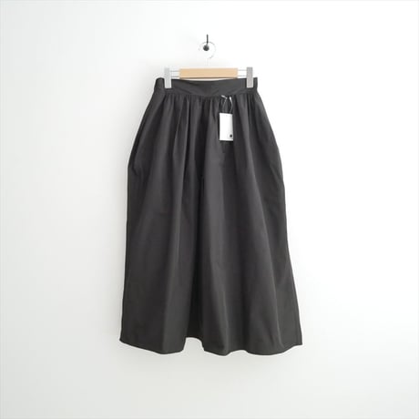 2025・人気完売品 MACHATT メモリーキュロットパンツ 25010412 2610-0101