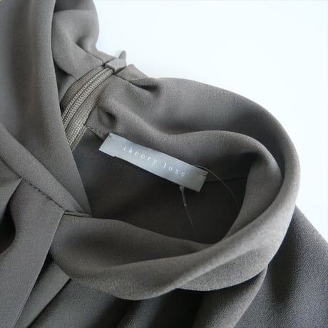 theory luxe / Marvine Sandy / 03-3308216 / 2506-0381