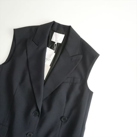 人気完売品 未使用 DEUXIEME CLASSE購入品 Tibi ベスト 24010510000610 2610-0032