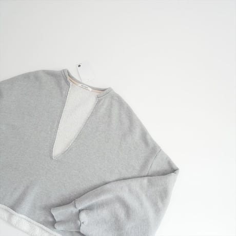 継続販売品 Whim Gazette スウェットVネックプルオーバー WGZ1022206A0002 2605-1230