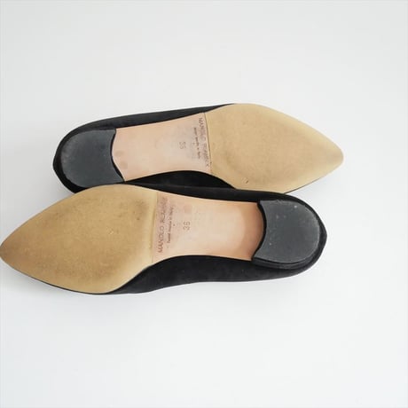 MANOLO BLAHNIK HANGISI ハンギシ　ベルベットフラットシューズ 2608-1315