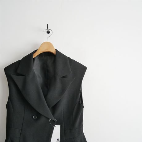 2025AW・人気完売品 maison de Dolce. ミューズジレ mdtp50701 2610-0403