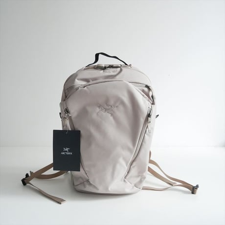 継続販売型 未使用 ARC'TERYX マンティス 26 バックパック X000010643 2610-0876