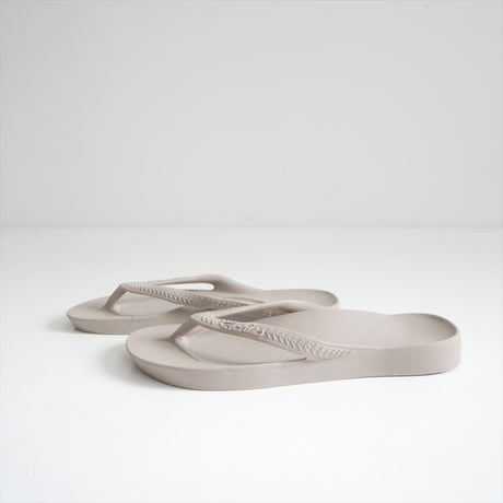 2026SS今季・人気完売品 L'Appartement購入品 ARCHIES THONGS SANDAL 26093570003010 2607-0526