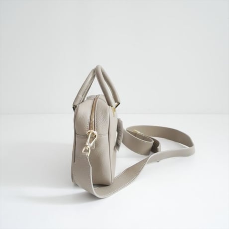 人気完売品 未使用 IENA別注 Manuel MILANO レザーバッグ MIDI 24092910100430 2606-0019