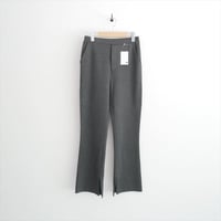 継続販売品 未使用 Curensology ストレッチポンチフレアパンツ 158343 2610-0122