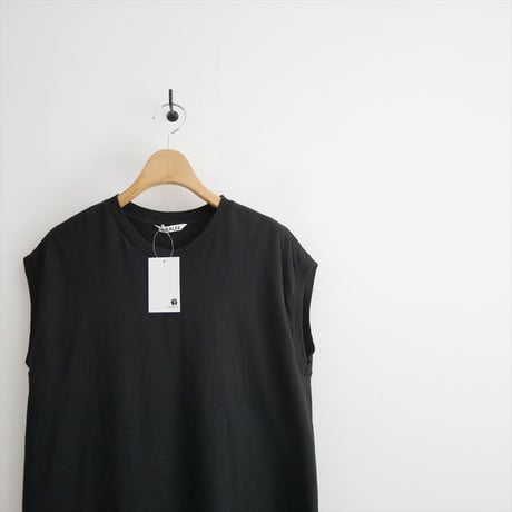 継続販売品 AURALEE SEAMLESS CREW NECK SLEEVELESS A00T06ST 2607-1032