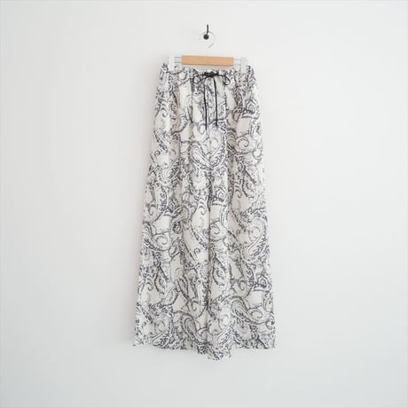2026SS今季 SACRA BLURRED PAISLEY PANTS 126119111 2608-0080
