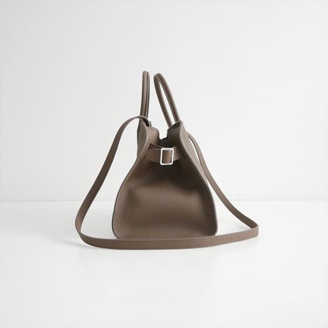 人気完売品 未使用 THE ROW Soft Margaux 12 W1586L133 2607-0016