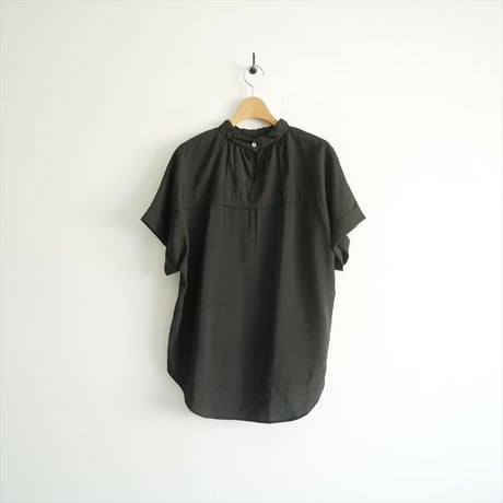 2025 / 未使用 / OLTA DESIGNS / シルク混ブラウス / 025 36 678 / 2509-1090