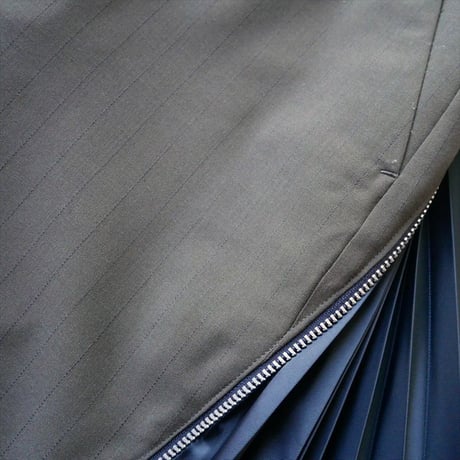 BARNEYS NEW YORK別注 sacai サイドプリーツスカート 24-07628 2606-0944