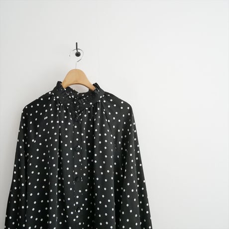 2025AW・人気完売品 journal standard luxe ドットプリーツディテールシャツ 25050440600030 2606-2057