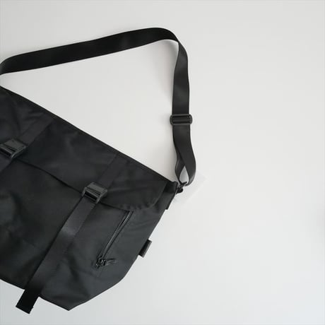 人気完売品 SHINZONE別注品 AMIACALVA MESSENGER BAG 2607-0705