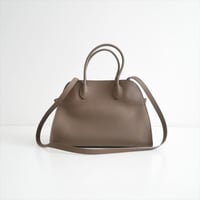 人気完売品 未使用 THE ROW Soft Margaux 12 W1586L133 2607-0016
