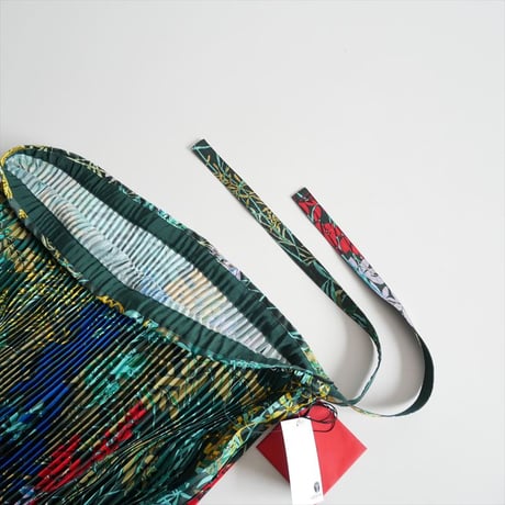 2026AW今季・人気完売品 未使用 TOMORROWLAND .B ポリエステルツイル MULTI FLOWER プリントプリーツスカート 48056405107 2610-0699