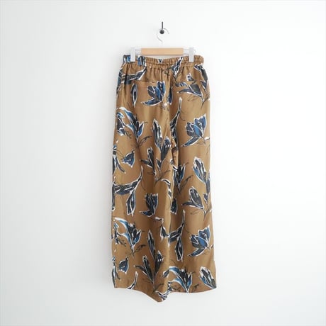 2025AW・人気完売品 SACRA / AUTUMN FLORA PANTS / 125519112 2602-0810