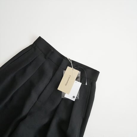 継続販売品 未使用 Curensology プレーンツータックパンツ 104098 2610-0613
