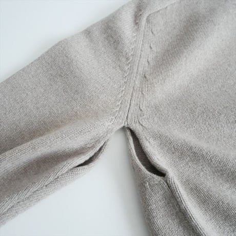 2025AW 未使用 DEUXIEME CLASSE購入品 ROHE CAPE V-NECK KNIT 25080510000330 2610-0356