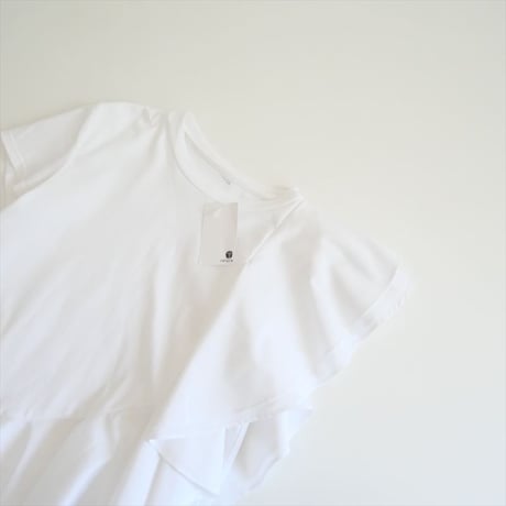 Heve / クロスラッフルトップス / HE07-0009-4S / 2507-0411