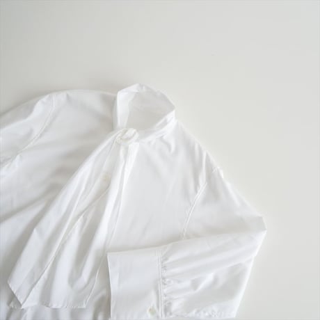 2025AW  IENA LA BOUCLE コットンフロンタブルボウタイブラウス 25051914102040 2605-2131