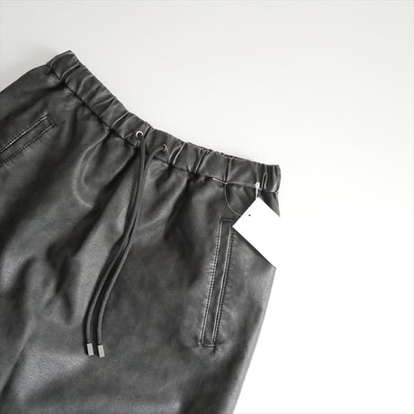 2025AW 未使用 COLLAGE GALLARDAGALANTE レザーライクミニスカパン CLZ1052401A0004 2604-1461