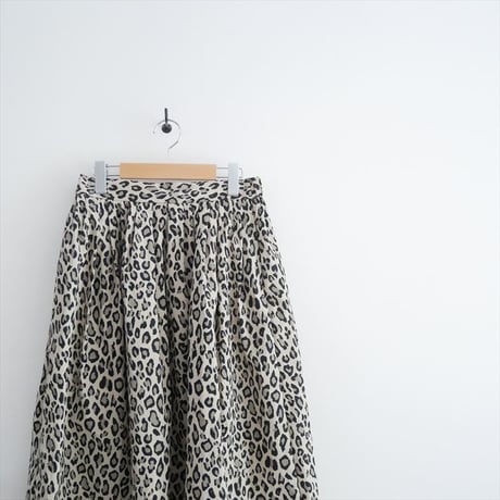 2025AW・人気完売品 岡本敬子さんコラボ Harriss レオパードスカート OL252-42032 2605-0939