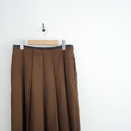 2025AW・人気完売品 VERMEIL par iena サテンプリーツスカート 25060938319040 2605-1070