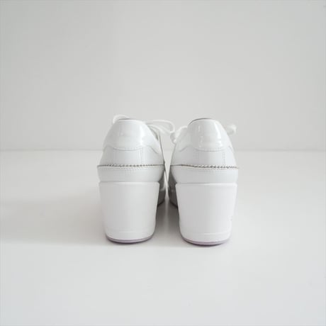 2025 +diana ヒールアップスニーカー 6cm HE46546 2608-1085