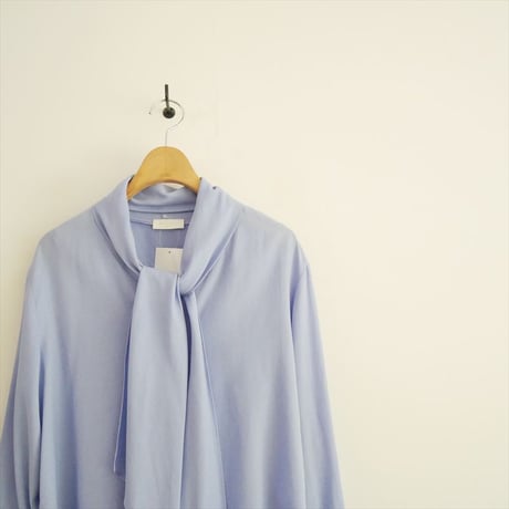 2026・人気完売品 Ballsey TOMORROWLAND ジュエルコットン ワイドボウタイブラウス 11016201101 2607-0803