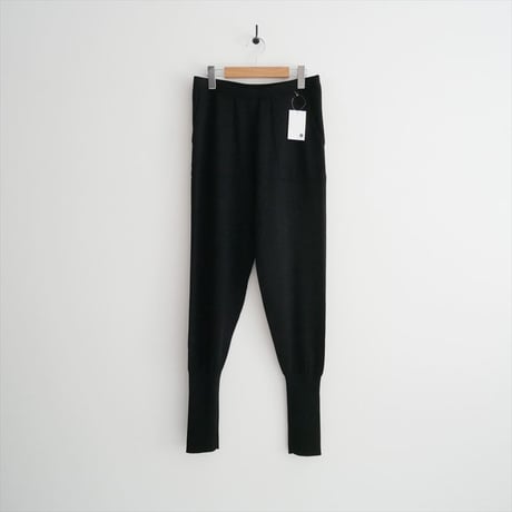 継続販売品 未使用 TICCA / ジョッパーズニットパンツ 2603-0226