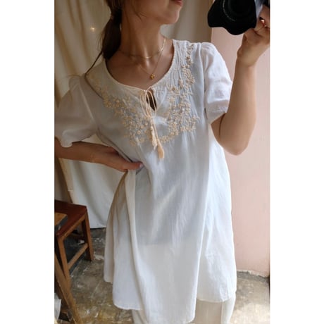 ivory embroidery one-piece