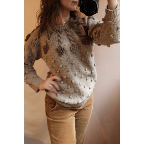 brown pompom knit