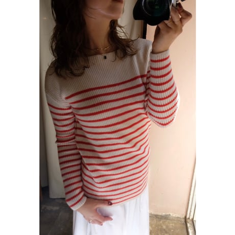 red border knit