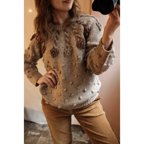 brown pompom knit