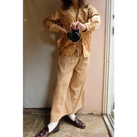 beige west ribbon pants