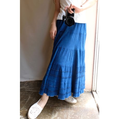 navy blue skirt