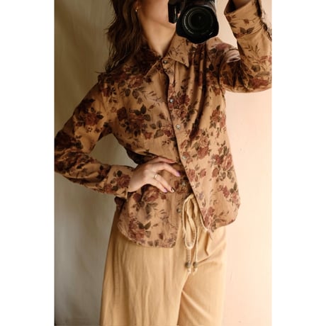brown flower shirt