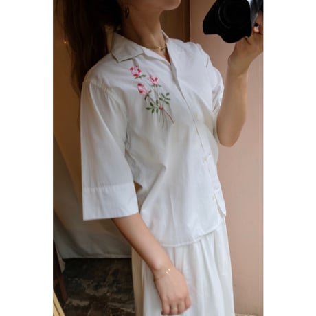 vintage embroidery shirt