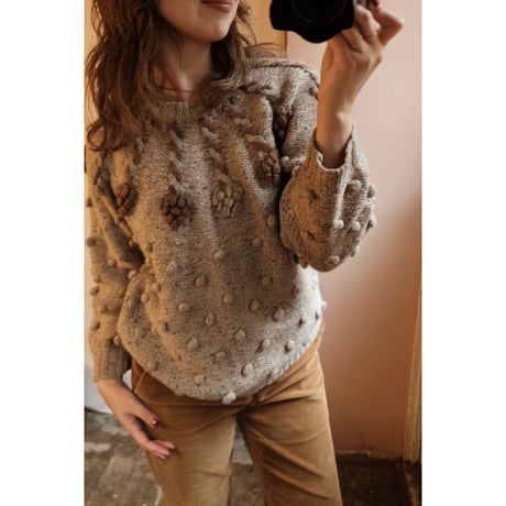 brown pompom knit
