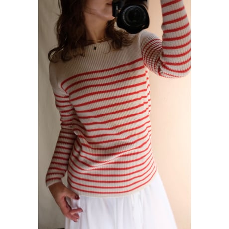red border knit