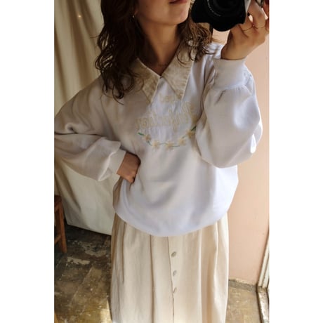 white flower sweat