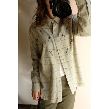 green embroidery shirt