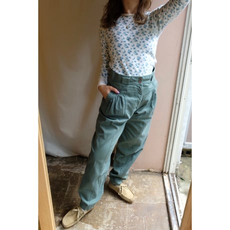 khaki cargo pants