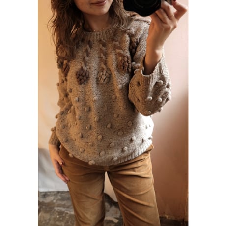 brown pompom knit