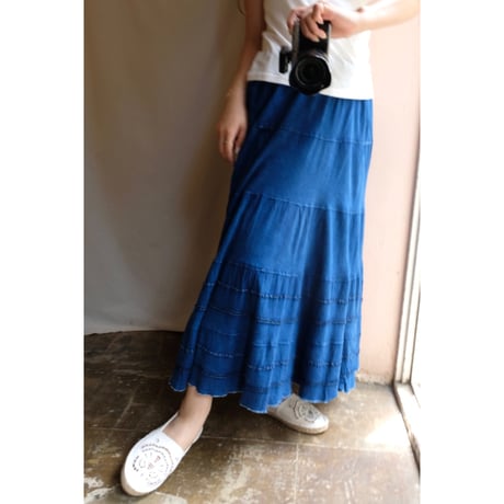 navy blue skirt
