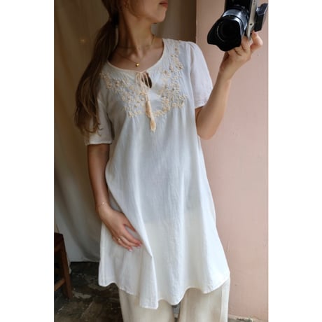 ivory embroidery one-piece