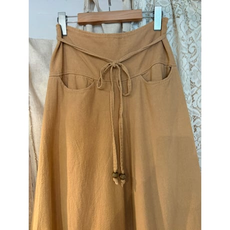 beige west ribbon pants